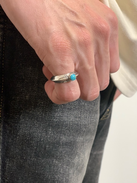 LARRY SMITH / TRIANGLE TURQUOISE RING