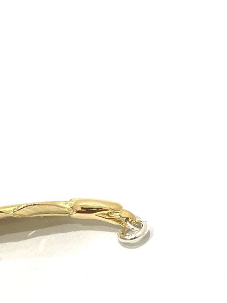 フェザー あらそう バングル 18k 4cm
