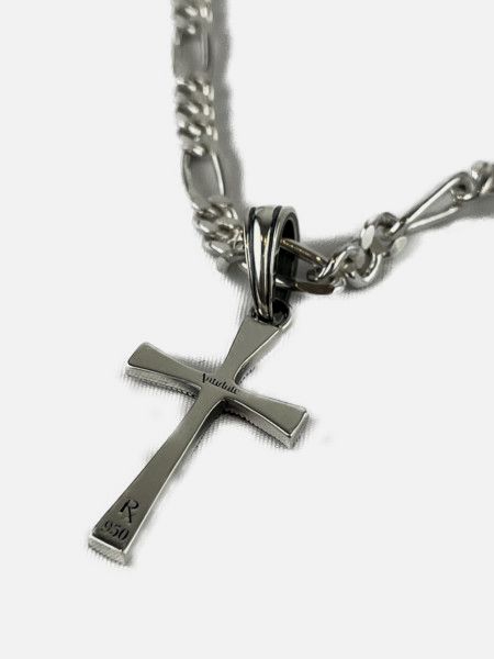 Antidote Buyers Club / Engraved Tiny Cross Pendant